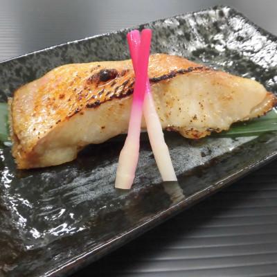 ふるさと納税 釜石市 麻生三陸のリアスの恵みシリーズ　西京漬け詰合せ(2種6切/銀鱈・金目鯛) |  | 02