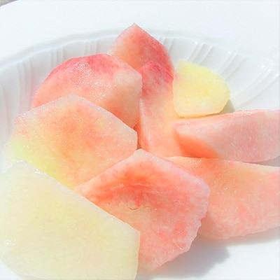 桃 『白桃系さくら』 約2kg 5～8玉 朝もぎ 直送! 選び抜かれた桃【配送不可地域：離島】