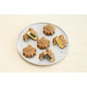 宮島ぶちえ～もん　５点セット（もみじ饅頭2箱、牡蠣まるごとせんべい2箱、杓子１個）