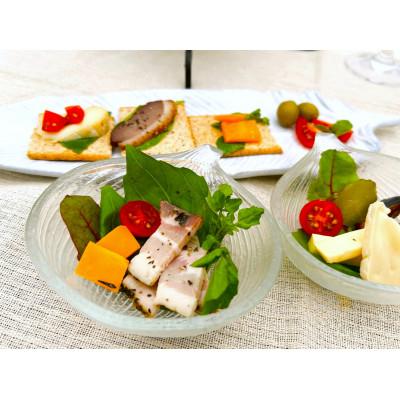 ふるさと納税 由利本荘市 ワインにピッタリ燻製詰め合わせ(4種) |  | 02