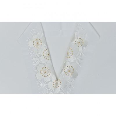 ふるさと納税 伊丹市 半衿　麻形に大輪の花　刺繍　白地に白と金の糸 [54030222] |  | 01