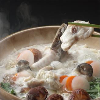 【3回定期便】とらふぐフルコース【刺身菊盛・ちり鍋】〆はマルゴめん(中間市新名物米粉麺)九州の味を堪能　豪華2人前【001-0226】