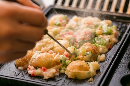蛸之徹監修 タコシソ焼 【たこ焼き70粒】 (a10-1005)