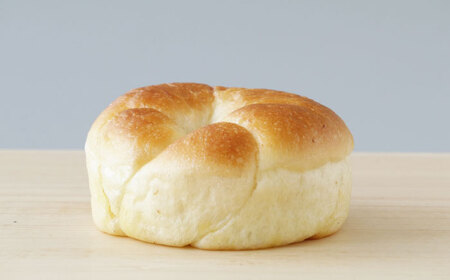 【冷凍】臥龍塩パン 17個　愛媛県大洲市/株式会社アライ 冷凍パン 菓子パン 食事パン 朝食 ベーカリー 冷凍 ぱん[AGAY055]