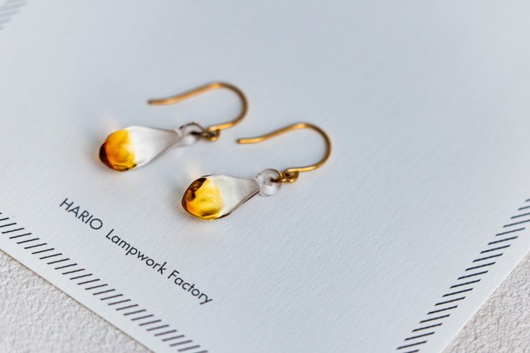 こがこもれびあーと　ピアス（フラム） 　古河ブランド承認商品　着日指定OK | 耐熱 ガラス アクセサリー ピアス 20代 30代 40代 おしゃれ 繊細 ランプワークファクトリー ギフト 贈答 プレゼント お祝 ご褒美 贈り物 着日指定可 景品 _DP66