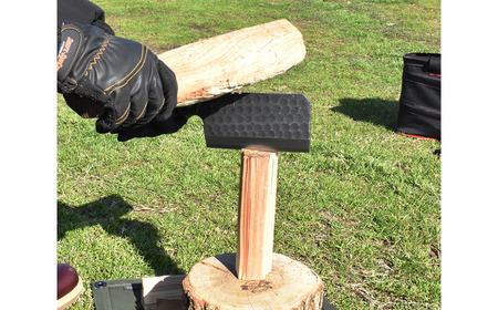 [山人] 槌目フルタング両刃鉈 覇極 専用ケース付 フルタング キャンプ用品 アウトドア用品 ナタ 燕三条製 【121S015】