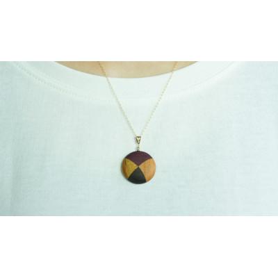 ふるさと納税 日南町 FOSSIL SERIES ラウンドネックレス |  | 01