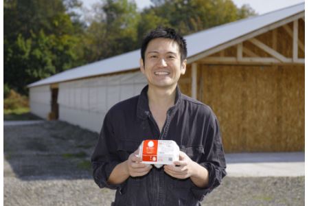 竹内養鶏場の白いたまご「米艶」と黄色いたまご「玉艶」セット【B27】