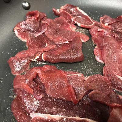 ふるさと納税 山梨県 【早川ジビエ】鹿肉焼肉用1.5mmスライス 100g×10パックセット |  | 01