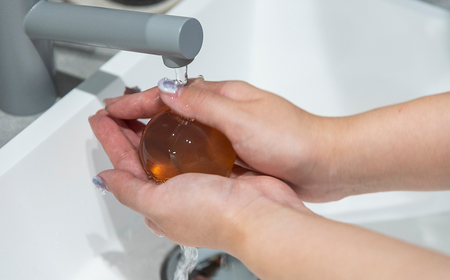 【ティーツリー・米ぬか・ヒノキの香り】３種セット 楊貴肌（よきはだ）玉せっけん（各100g×3個）【奥田又右衛門膏本舗】ひのき 檜 米糠 こめぬか 銀の朏 銀のみかづき 木 石鹸 玉石鹸 せっけん バ