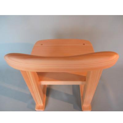 ふるさと納税 恵那市 桧(ヒノキ)の子供いす　　1歳ぐらいから大人まで使える子供椅子です。出産祝や誕生日のお祝いに! |  | 03