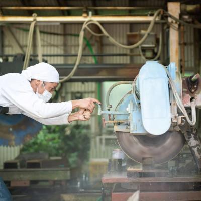 ふるさと納税 伊勢原市 【成瀬石材店】日向石 オーダー表札(A4サイズまで) |  | 02