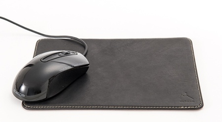 【minca】栃木レザーの本革マウスパッド  職人による手磨き/Mouse pad 01/ブラック　780