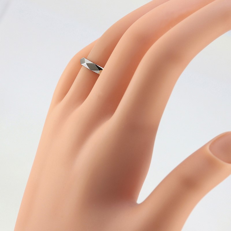 K18WG ひし形カット リング 3mm幅 J-454