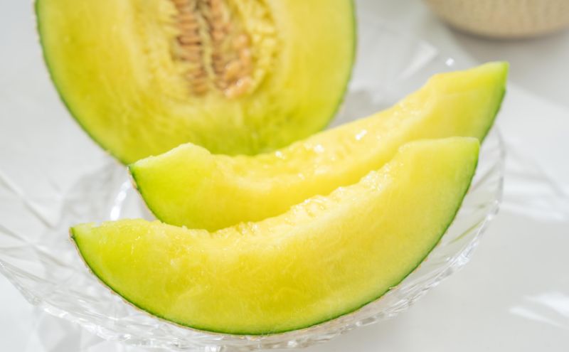 クラウンメロン 大玉 1.5kg以上 1玉 (冬9～2月) 果物 メロン 青肉 フルーツ デザート 高級メロン ブランドメロン 袋井市 静岡県