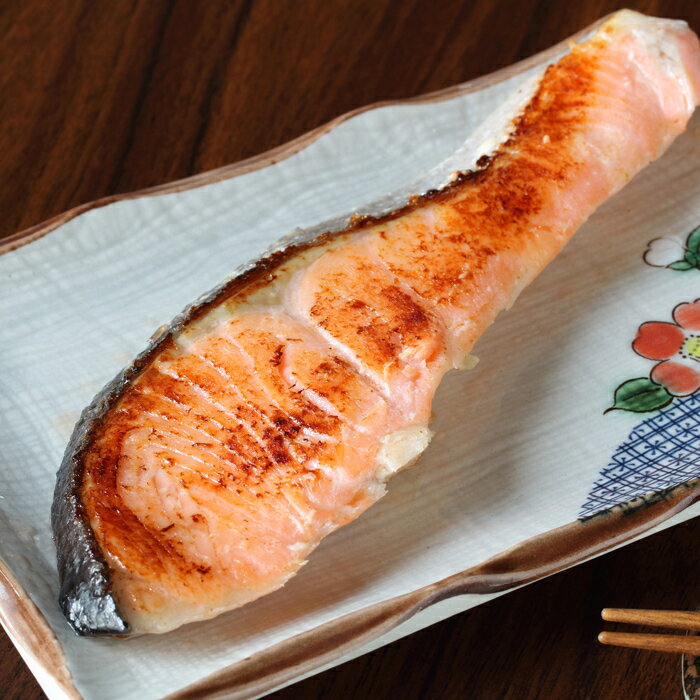 【ふるさと納税】無添加甘塩天然秋鮭5切 選べる 3P 6P 秋さけ 秋サケ 秋味 アキアジ サカナ さかな 魚 北海道 根室市
