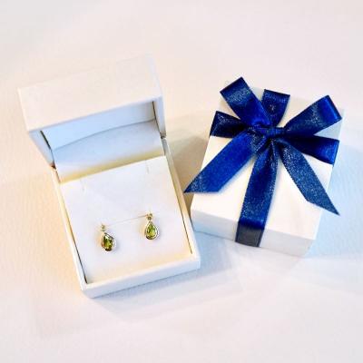 ふるさと納税 甲府市 【ジュエリー】K10 イエローゴールド ペリドット ピアス 保証書付 SE-2861 |  | 02