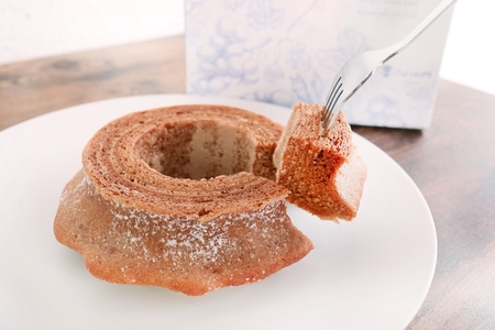 パープルバウム ハード 月あかりの田園 ピオーネ 米粉バウムクーヘン [0525]