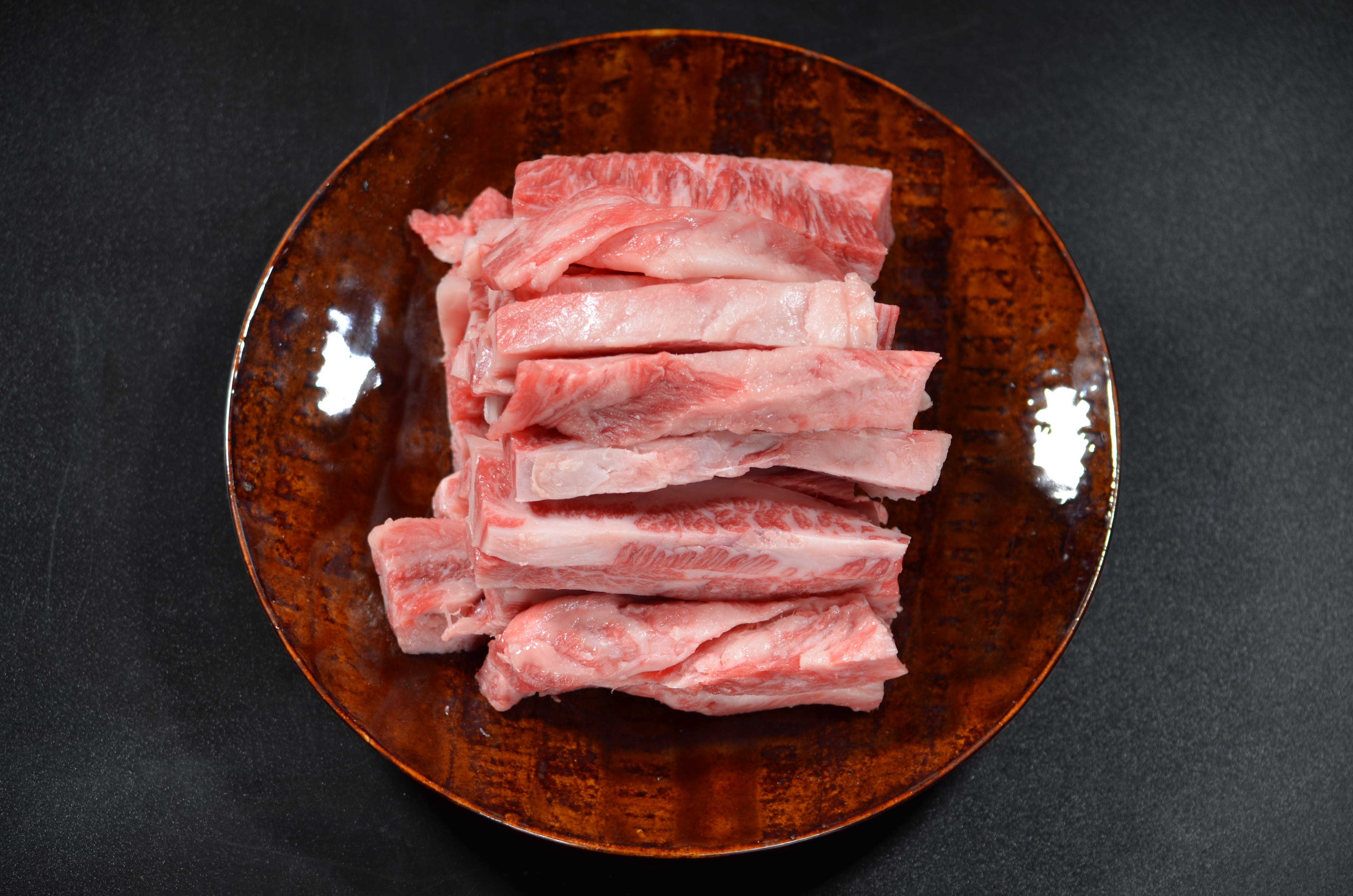 
            鳥取和牛 中落ちカルビ焼肉 1.5kg
          