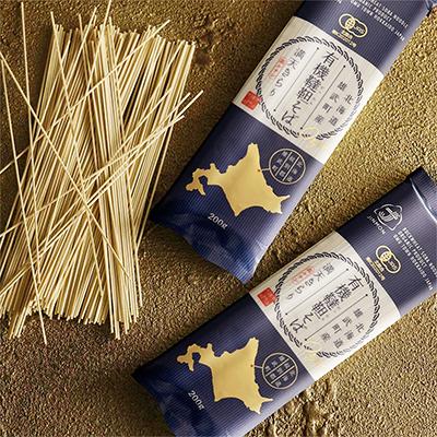 ふるさと納税 雄武町 雄武産韃靼そば乾麺(200g×10袋)麺つゆ(300ml)セット  【S1311】 |  | 01