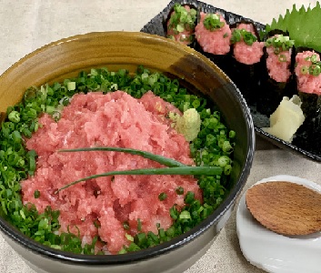 ネギトロ 1,000g（250g×4袋） 天然メバチマグロ まぐろ 鮪 小分け 冷凍 まぐろたたき 人気 S104