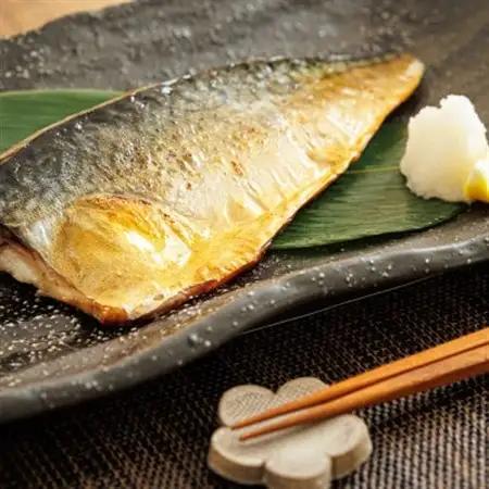 【毎月定期便】北海道産 鯖を低温で一夜干しに 低温熟成「北海さば」半身 210g以上×3個全3回【配送不可地域：離島】【4068036】