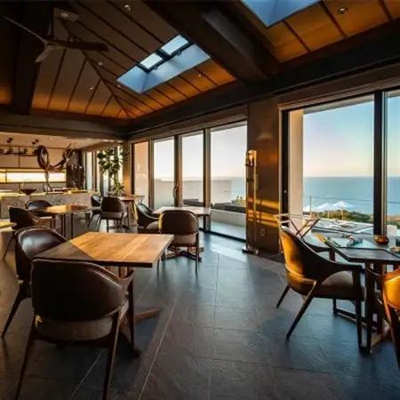 【La BOMBANCE古宇利島】コースディナーペア招待券(2名様)【1551891】