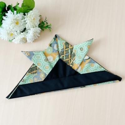 ふるさと納税 みよし市 60‐70size　ベビー袴とかぶれる布兜のセット(雲取り文様×黒色の袴) |  | 03