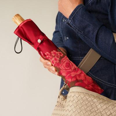 ふるさと納税 都留市 絵おり(大バラ・レッド)槙田商店の傘職人が作る大人にぴったりの上品な日本製の晴雨兼用婦人折傘 |  | 01