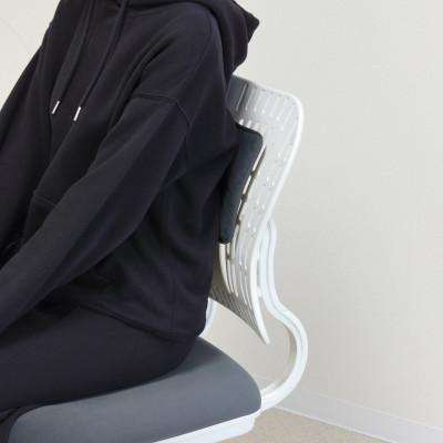 ふるさと納税 海南市 コンフィ　オフィスチェア　グレーホワイト |  | 03