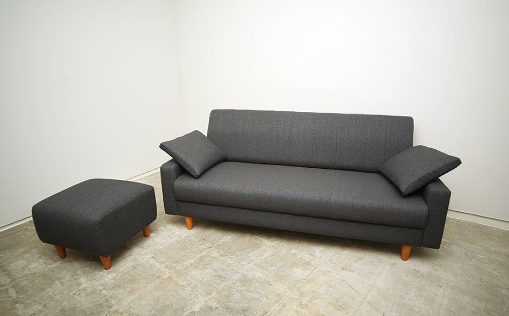 ※こちらの返礼品はスツールのみです。ソファーは別返礼品でございます。