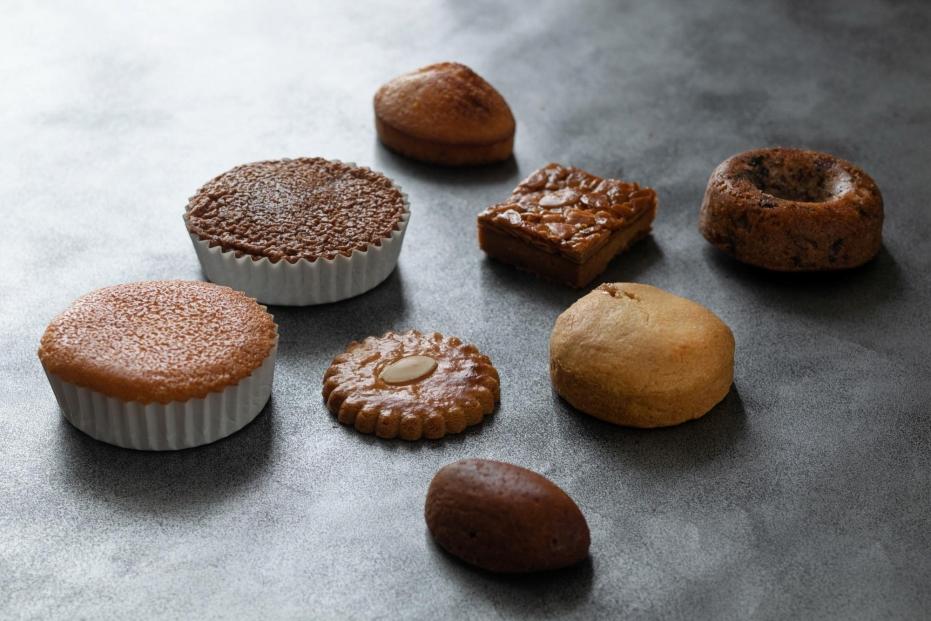 【川崎日航ホテル】かわさき産はちみつの焼き菓子詰め合わせ（7種15個入り）