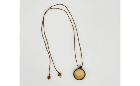 西川材ペンダント(ラウンド) ファッション アクセサリー 小物 首元 装飾 普段使い お出かけ おしゃれ ナチュラル ヒノキ使用 木製 オリジナルペンダント HNNP001