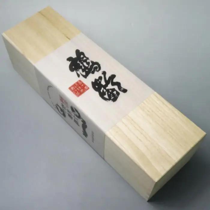 日本酒 鶴齢 純米大吟醸 東条産山田錦 37%精米 1800ml【鶴齢 純米大吟醸 一升瓶 1本 日本酒 1800ml 青木酒造 新潟 地酒 厳選 晩酌 熱燗 お酒 酒 さけ お中元 お歳暮 贈答】
