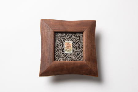 七宝焼も飾れる「ｄ-フレーム」