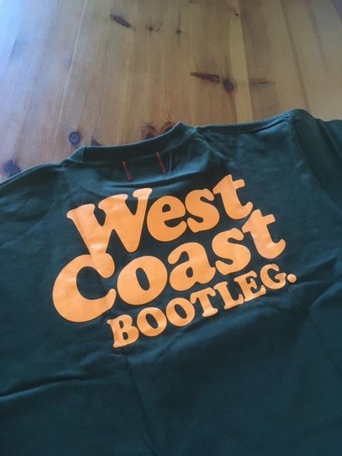 
鎌倉ブランドの老舗「KAMAKULAX」の定番オリジナル７０７Ｔシャツ【ダークグリーン】
