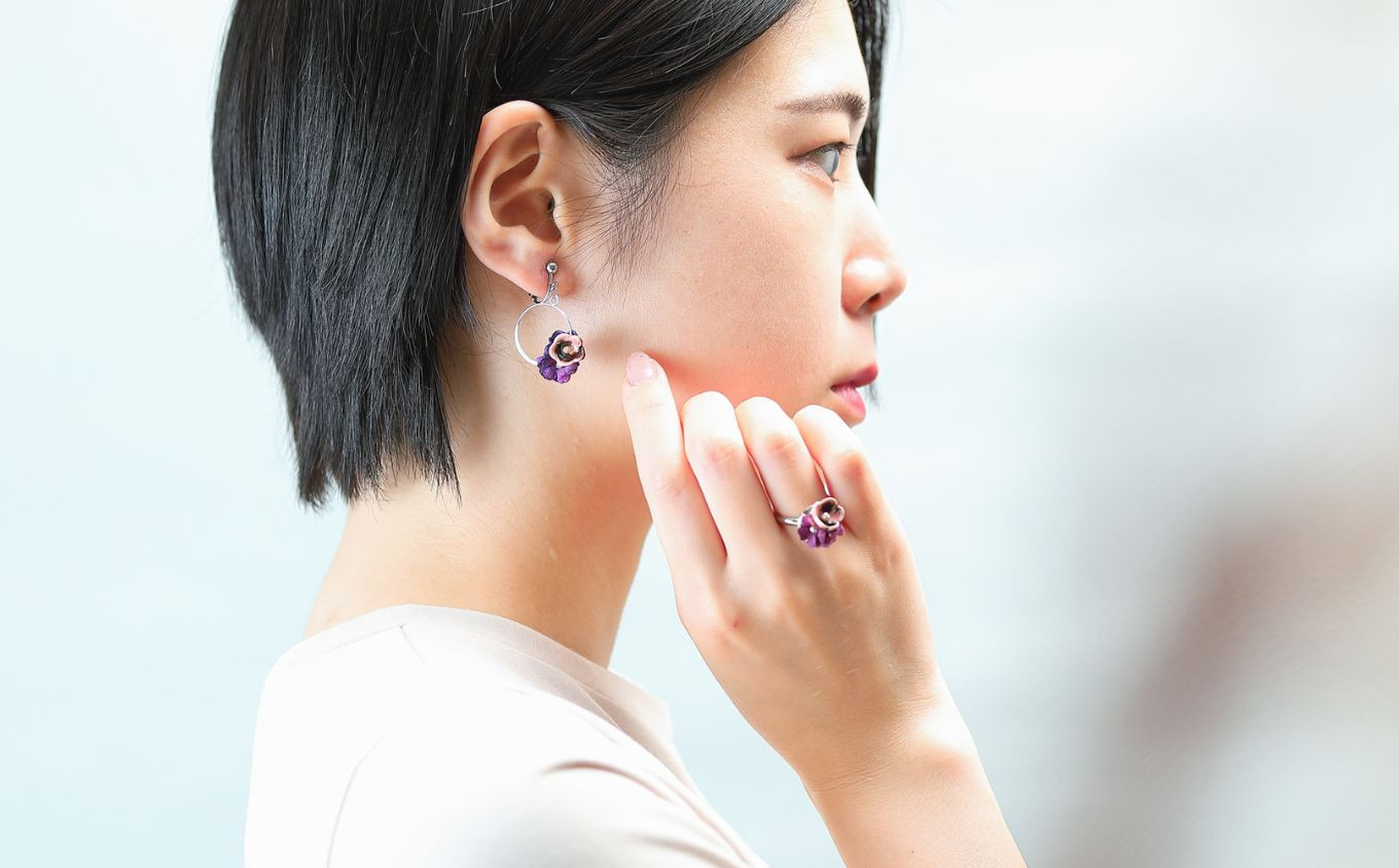 【可愛く九谷焼を楽しむ】九谷焼×布花アクセサリー九谷花（KUTANIKA）九谷花フープイヤリング・ピアス ( 九谷花フープピアス / クリーム ) 