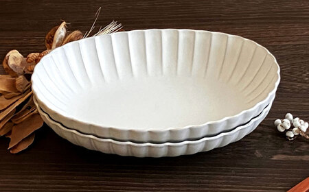 【瀬戸焼】菊紋白楕円鉢 2枚セット【株式会社まるたか水野コーポレーション】 / 皿 食器  ギフト プレゼント / 瀬戸市[BBBF018]