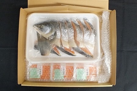 【北海道根室産】時しらず鮭600g×1P・いくら醤油漬け90g×3P C-42094