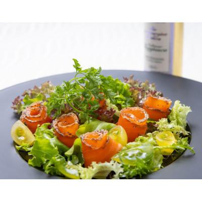 ふるさと納税 長浜市 スモークサーモン片身(トラウト)  約2.5kg |  | 01