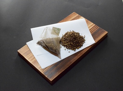 定期便 全2回 毎月発送 特選ティーパック マグ用 ほうじ茶 2袋 ほうじ茶ティーパック(3g×12個入) ティーバッグ テトラ型 影山製茶店 お手軽 本格的 水出し可能 ティータイム おもてなし リ