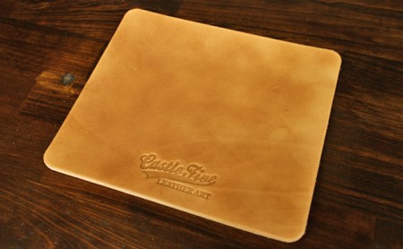 マウスパット（牛革）（黒・茶・ナチュラル）175×150×3mm 黒