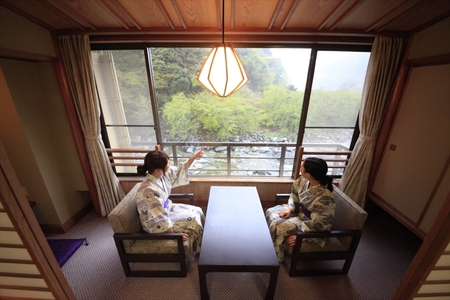 ＜ハイグレードプラン＞1泊2食 足柄牛しゃぶしゃぶと地酒利酒のこだわり会席 ペア宿泊券 中川温泉 かくれ湯の里 信玄館 【平日・日曜限定】飲泉も可能なPH10のアルカリ温泉を、深夜もご利用できる3つの