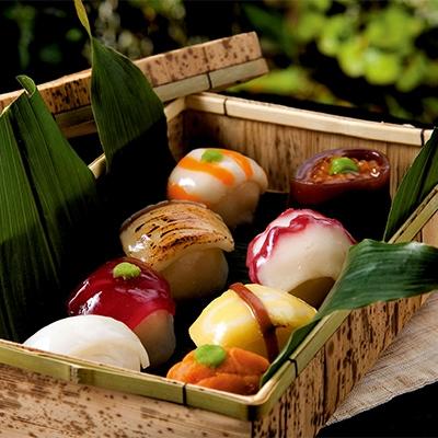 ふるさと納税 福山市 お寿司そっくりなわらび餅8個&amp;広島れもんけーき5個入