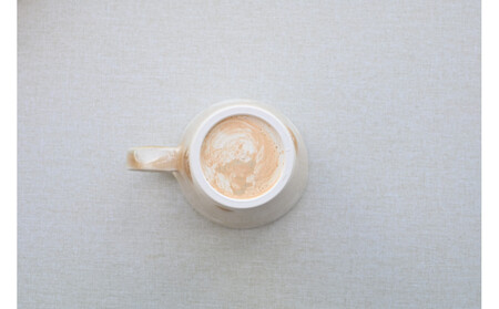 【BOHEMIAN BLONDY　(アイボリー)】マグカップ