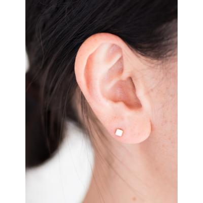 ふるさと納税 北本市 K18七宝ピアス・ホワイト Kenichi Kondo |  | 03