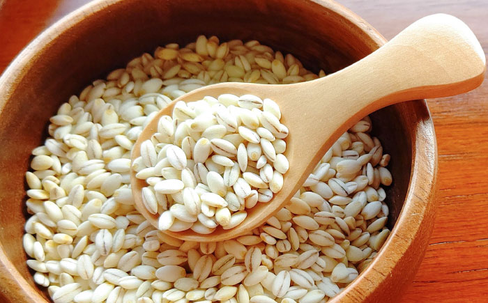 【全3回定期便】もち麦 キラリモチ 4kg（1kg×4袋）/ 佐賀県 / 大塚米穀店 [41ANAD009]