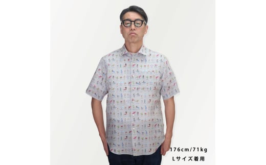 麻100％サーファー柄プリント半袖シャツ M オリジナル柄 サーファー柄 ビーチ プレミアム生地 シャツ 服 清潔感 夏 旅行 旅 リラックス リラックスタイム ギフト プレゼント 贈り物 友人 家族 東京 新宿 0139-003-S06-1