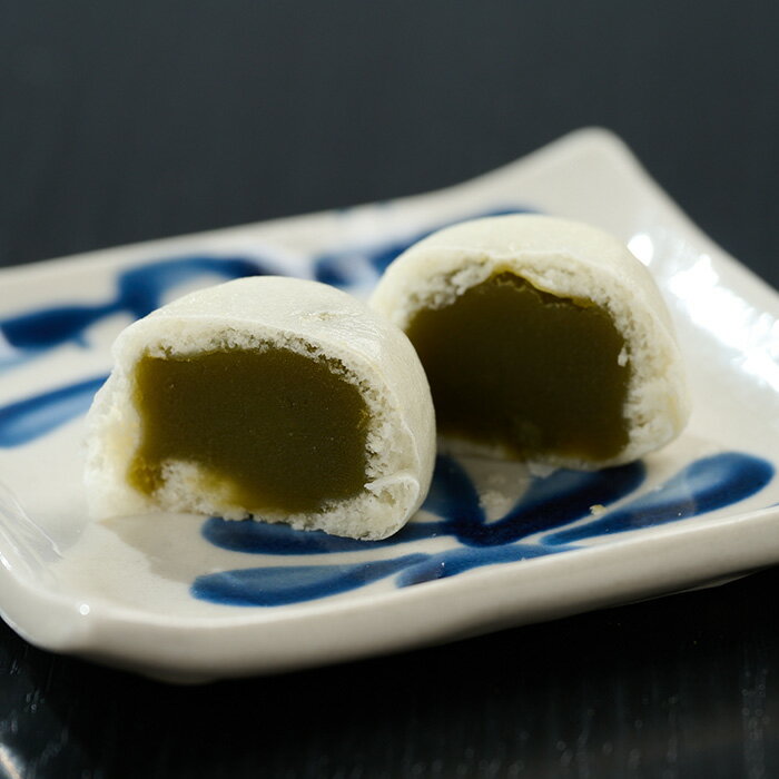 【ふるさと納税】挽茶 饅頭 (30個入り) 饅頭 まんじゅう 茶 薄皮 小分け スイーツ お菓子 おやつ 焼き菓子 和菓子 常温【opbz003】【さいき本舗 城下堂】