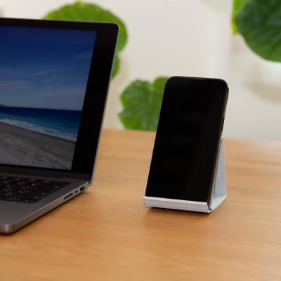 ふるさと納税 奥州市 スマホスタンド iPhone 17 Pro Max 対応 ライトグレー バンドシー [AR180] |  | 01